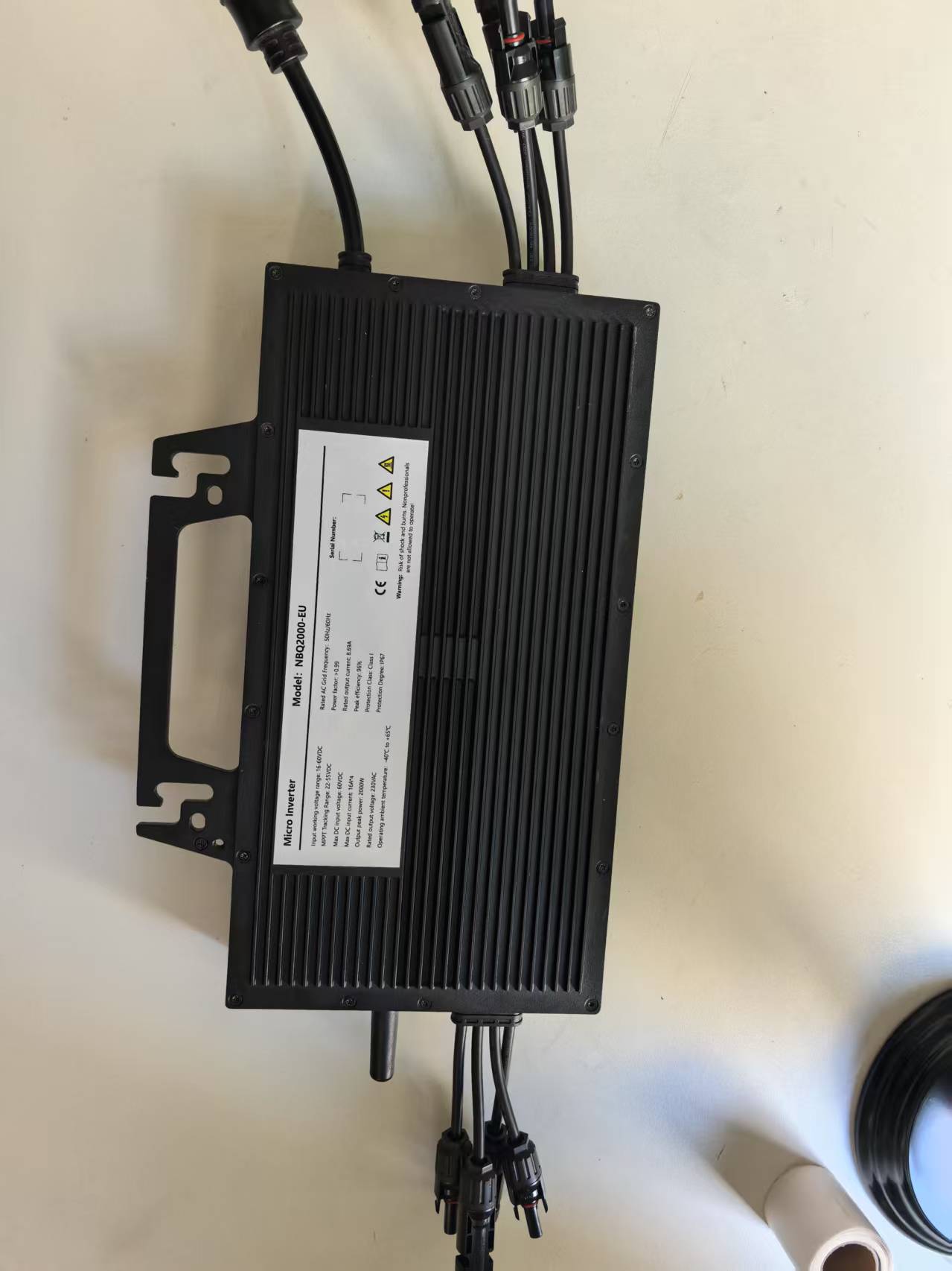 micro inverter black